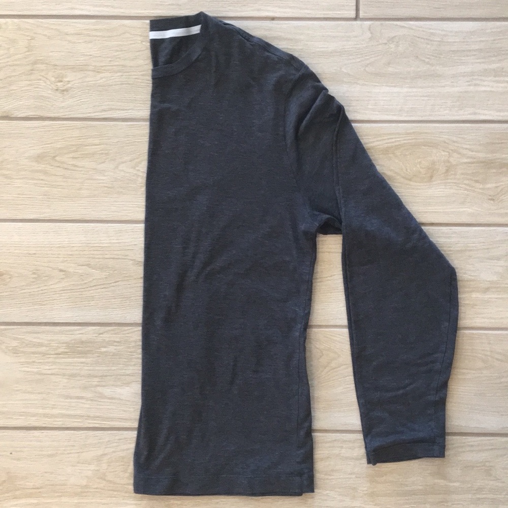 Lululemon long sleeve shirt